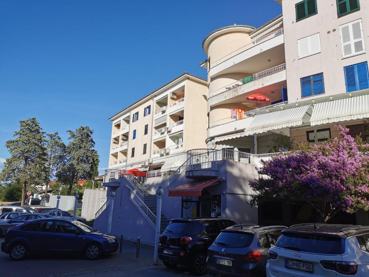 Portofino App Apartment Izola Bagian luar foto