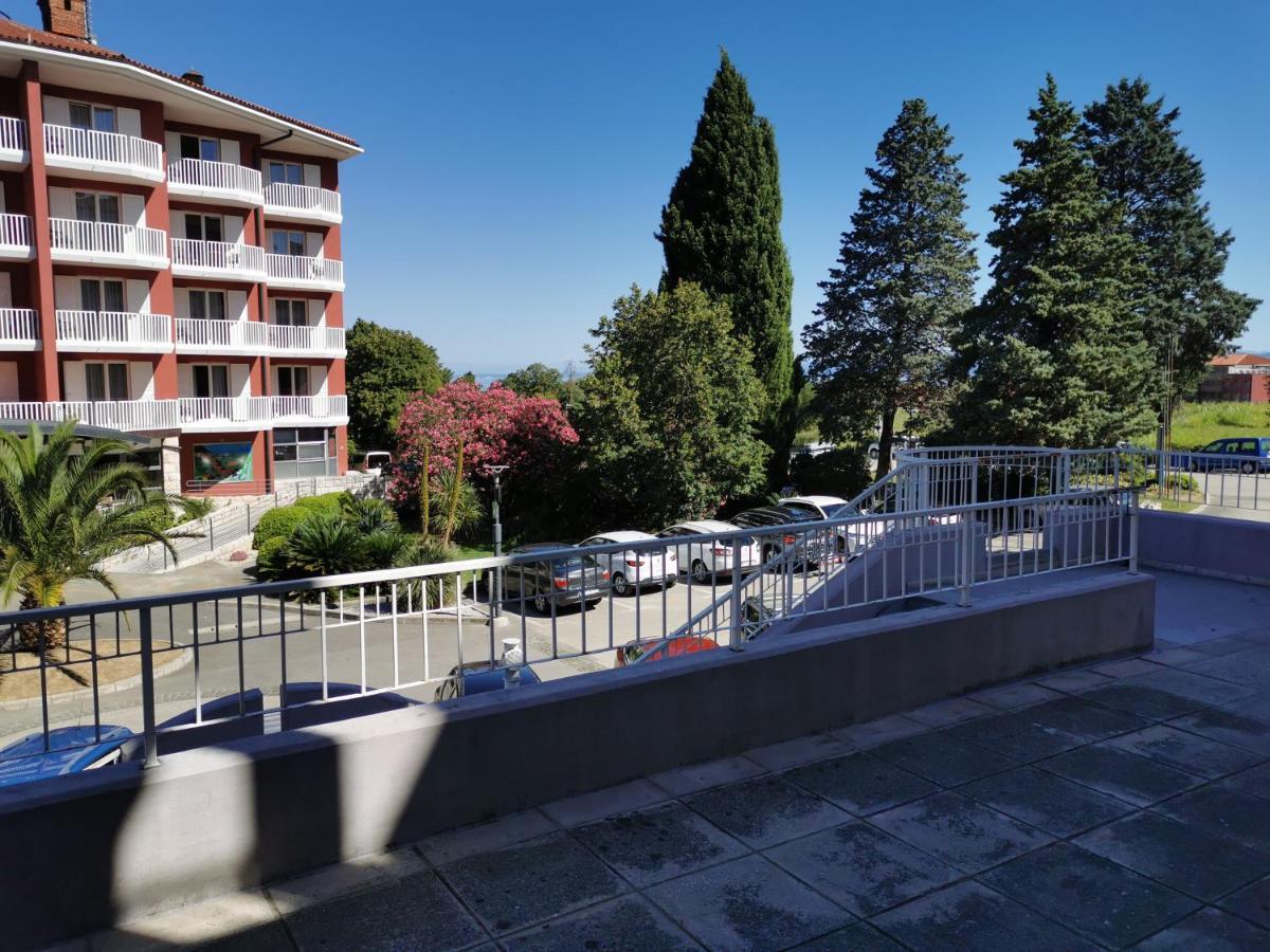 Portofino App Apartment Izola Bagian luar foto
