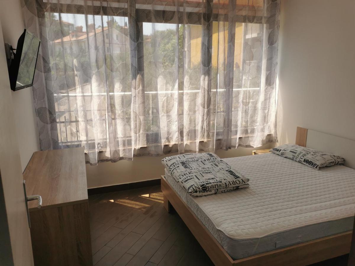 Portofino App Apartment Izola Bagian luar foto